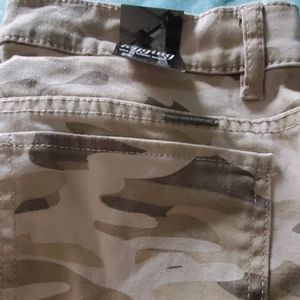 Brand new camouflage pants